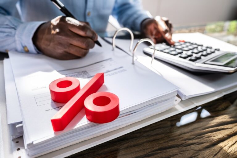 calculando taxas de consórcio